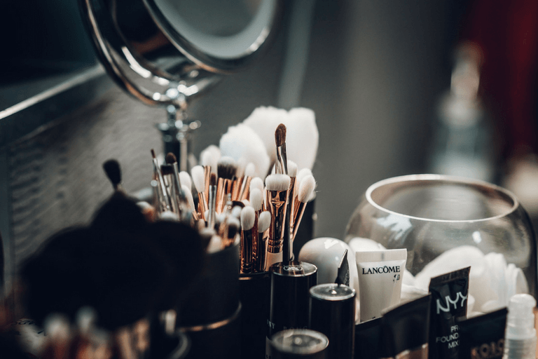 The Health Threats Hiding in Your Makeup Bag - Merindah Botanicals